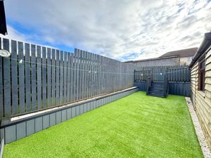 Photo 19- click for photo gallery